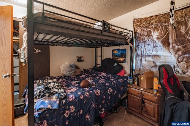 745 Azalea St, Lebanon, OR 97355