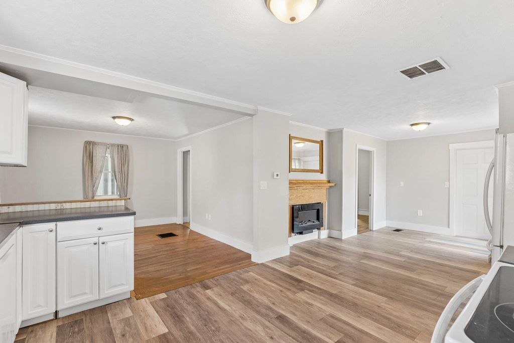 1572 Main Street, Sanford, ME 04073 — photo 5