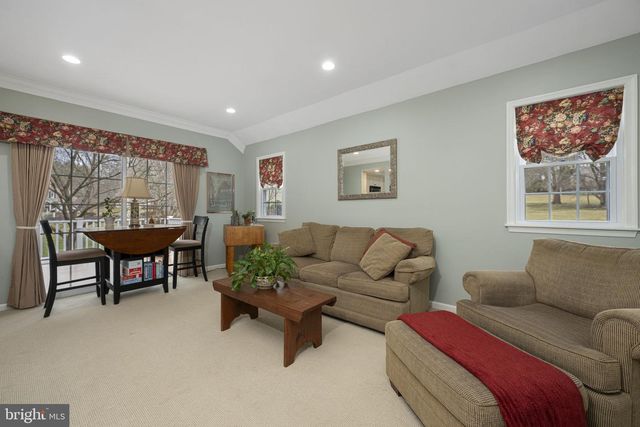 207 OVERCREEK RD, Phoenixville, PA 19460