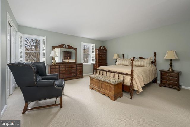 207 OVERCREEK RD, Phoenixville, PA 19460