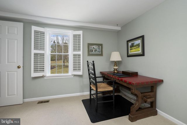 207 OVERCREEK RD, Phoenixville, PA 19460