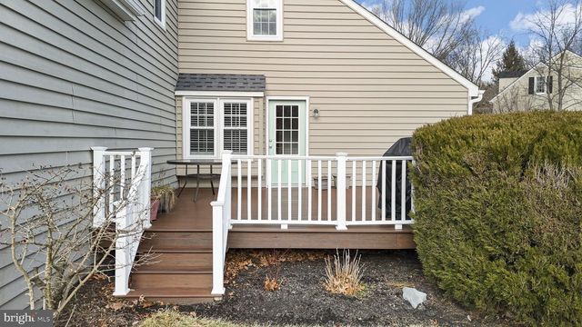 207 OVERCREEK RD, Phoenixville, PA 19460