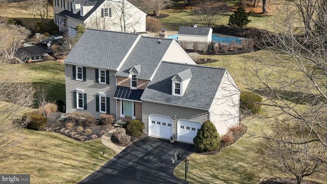 207 OVERCREEK RD, Phoenixville, PA 19460