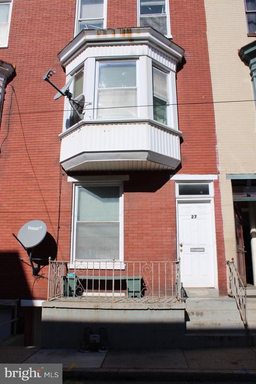 27 W MAPLE ST, York, PA 17401