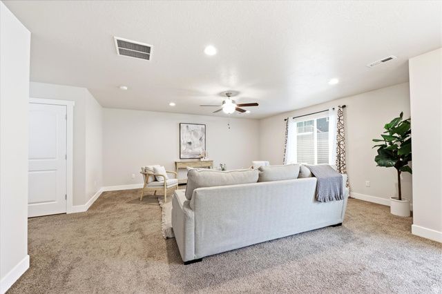 3377 E BRIDGE ST, Eagle Mountain, UT 84005