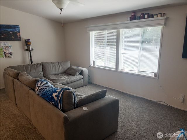 4724 Bellwood Drive NE, Olympia, WA 98506