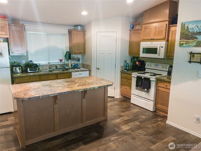 4724 Bellwood Drive NE, Olympia, WA 98506