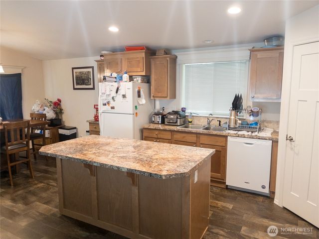 4724 Bellwood Drive NE, Olympia, WA 98506