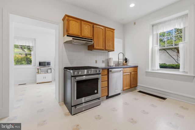 245 MATHER RD, Jenkintown, PA 19046
