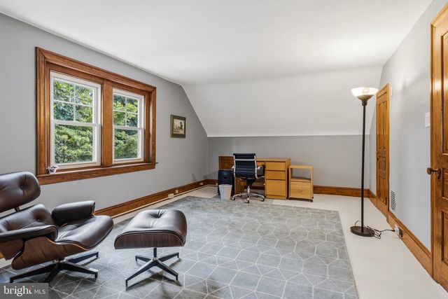 245 MATHER RD, Jenkintown, PA 19046
