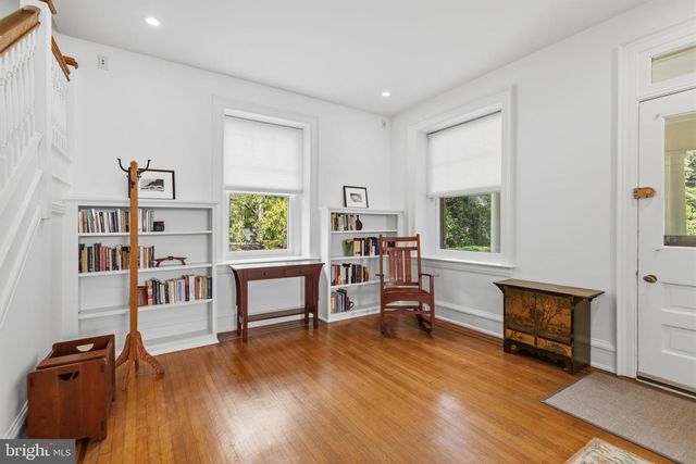 245 MATHER RD, Jenkintown, PA 19046