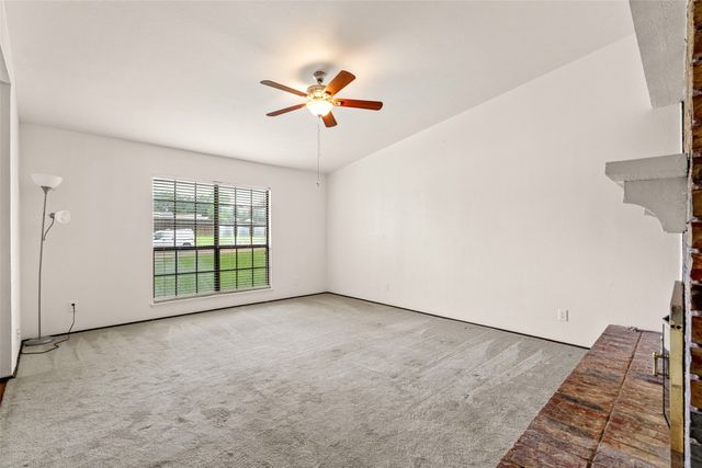 643 Randa Lane, Desoto, TX 75115