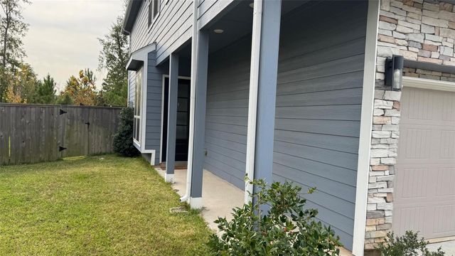 975 Lars Trek Trail, Conroe, TX 77304