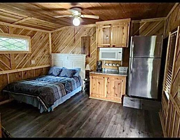 9083 N Old River Rd., Petal, MS 39465