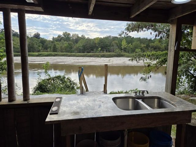 9083 N Old River Rd., Petal, MS 39465