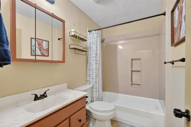 3218 SE 4th Court, Des Moines, IA 50315