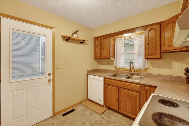 3218 SE 4th Court, Des Moines, IA 50315