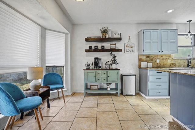 8319 E 107th Place S, Tulsa, OK 74133