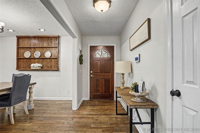 8319 E 107th Place S, Tulsa, OK 74133