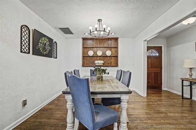 8319 E 107th Place S, Tulsa, OK 74133