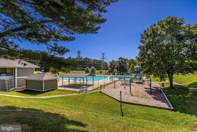 10513 CAMBRIDGE CT, Montgomery Village, MD 20886