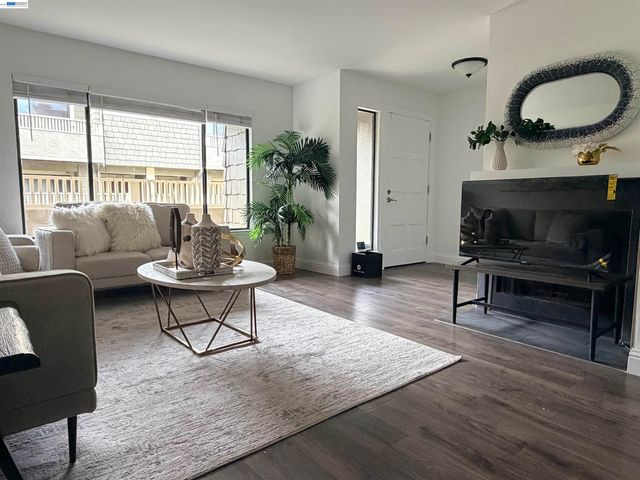 1163 Cherryview Ln, San Jose, CA 95118