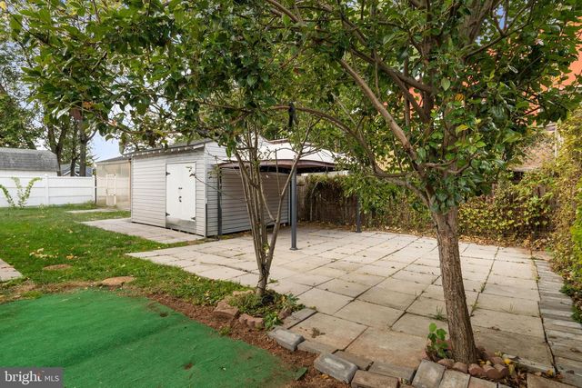 608 NE BLUE RIDGE AVE NE, Leesburg, VA 20176