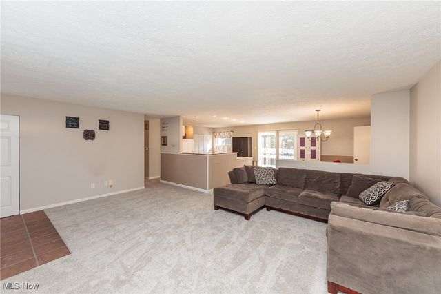 3757 Seneca Street, Stow, OH 44224