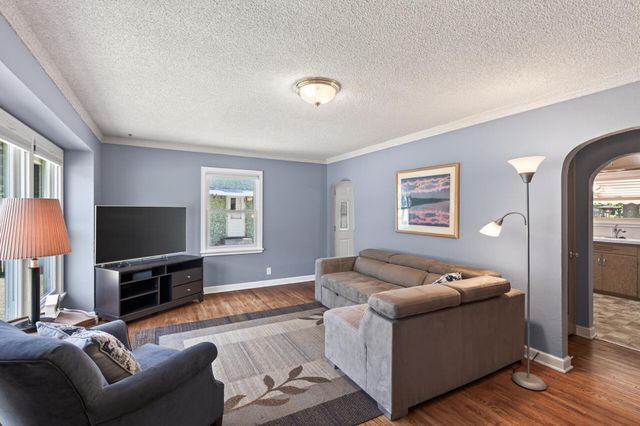 2000 County Road F E, White Bear Lake, MN 55110