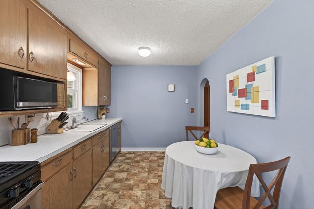 2000 County Road F E, White Bear Lake, MN 55110