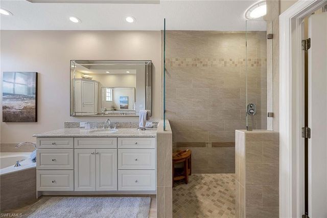 26960 Wyndhurst CT 202, Bonita Springs, FL 34134