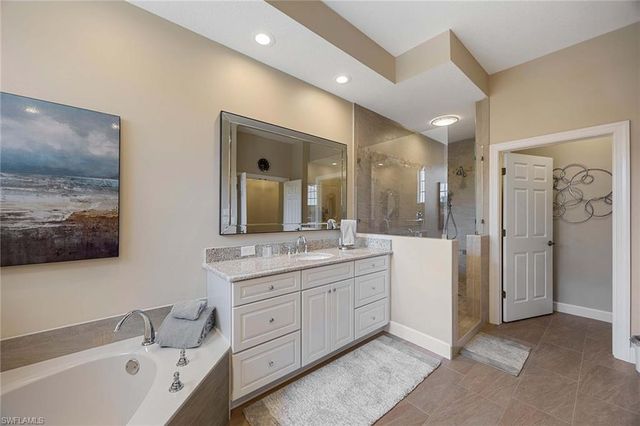 26960 Wyndhurst CT 202, Bonita Springs, FL 34134