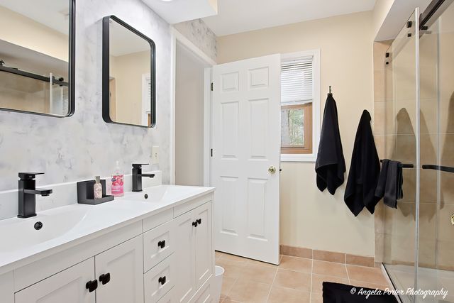 22665 W DEPOT Street, Antioch, IL 60002