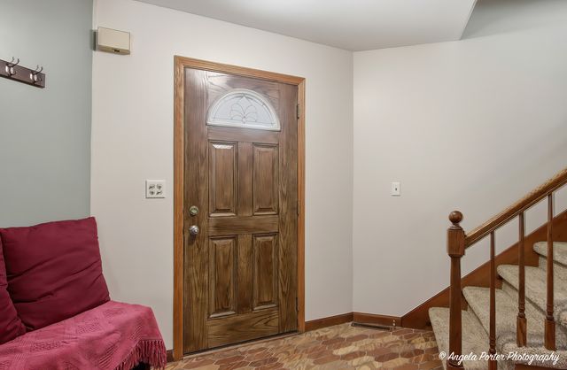 22665 W DEPOT Street, Antioch, IL 60002