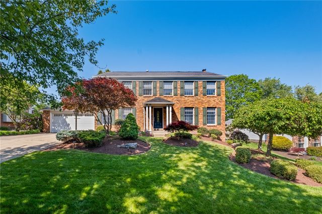 109 Marshall Dr, Mt Lebanon, PA 15228