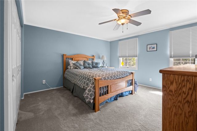109 Marshall Dr, Mt Lebanon, PA 15228