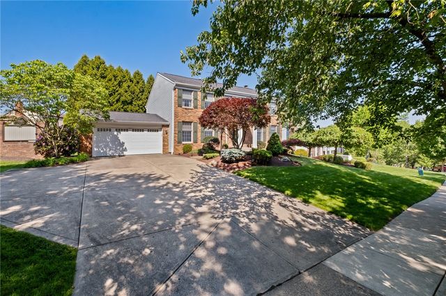 109 Marshall Dr, Mt Lebanon, PA 15228