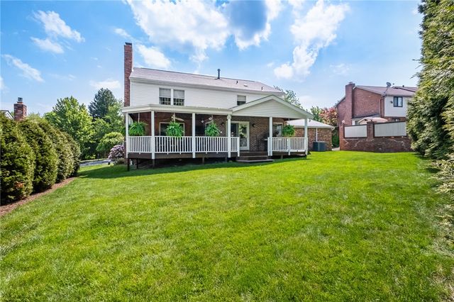 109 Marshall Dr, Mt Lebanon, PA 15228
