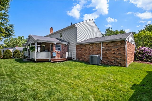 109 Marshall Dr, Mt Lebanon, PA 15228