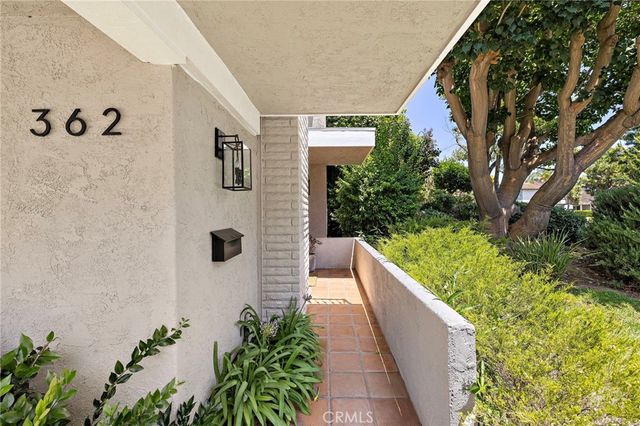 362 Vista Madera, Newport Beach, CA 92660