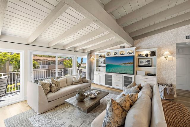 362 Vista Madera, Newport Beach, CA 92660
