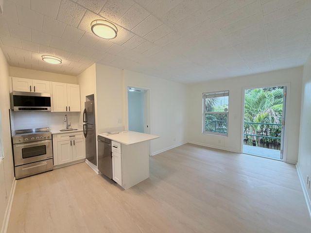 1713 Florida Avenue Unit B4, West Palm Beach, FL 33401