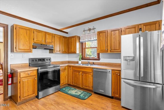 102 New Britain Court, Cary, NC 27511