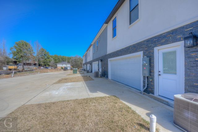 9448 Ferrara Drive, Shreveport, LA 71118