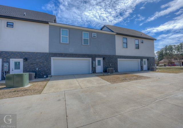 9448 Ferrara Drive, Shreveport, LA 71118