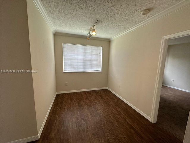 11600 SW 2nd St 18208, Pembroke Pines, FL 33025