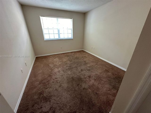11600 SW 2nd St 18208, Pembroke Pines, FL 33025