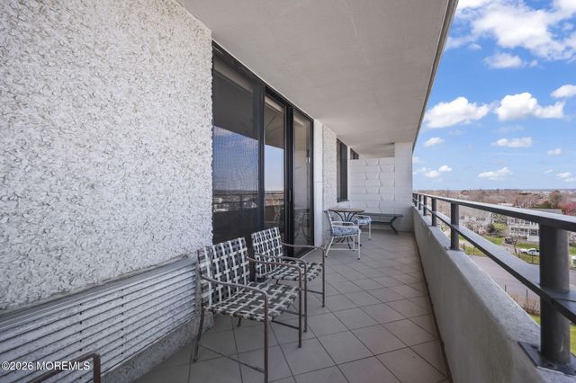 1 Channel Drive 708, Monmouth Beach, NJ 07750