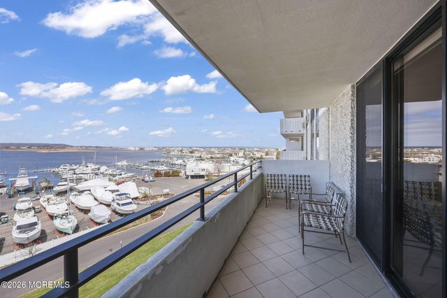 1 Channel Drive 708, Monmouth Beach, NJ 07750