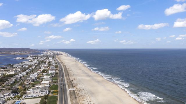 1 Channel Drive 708, Monmouth Beach, NJ 07750